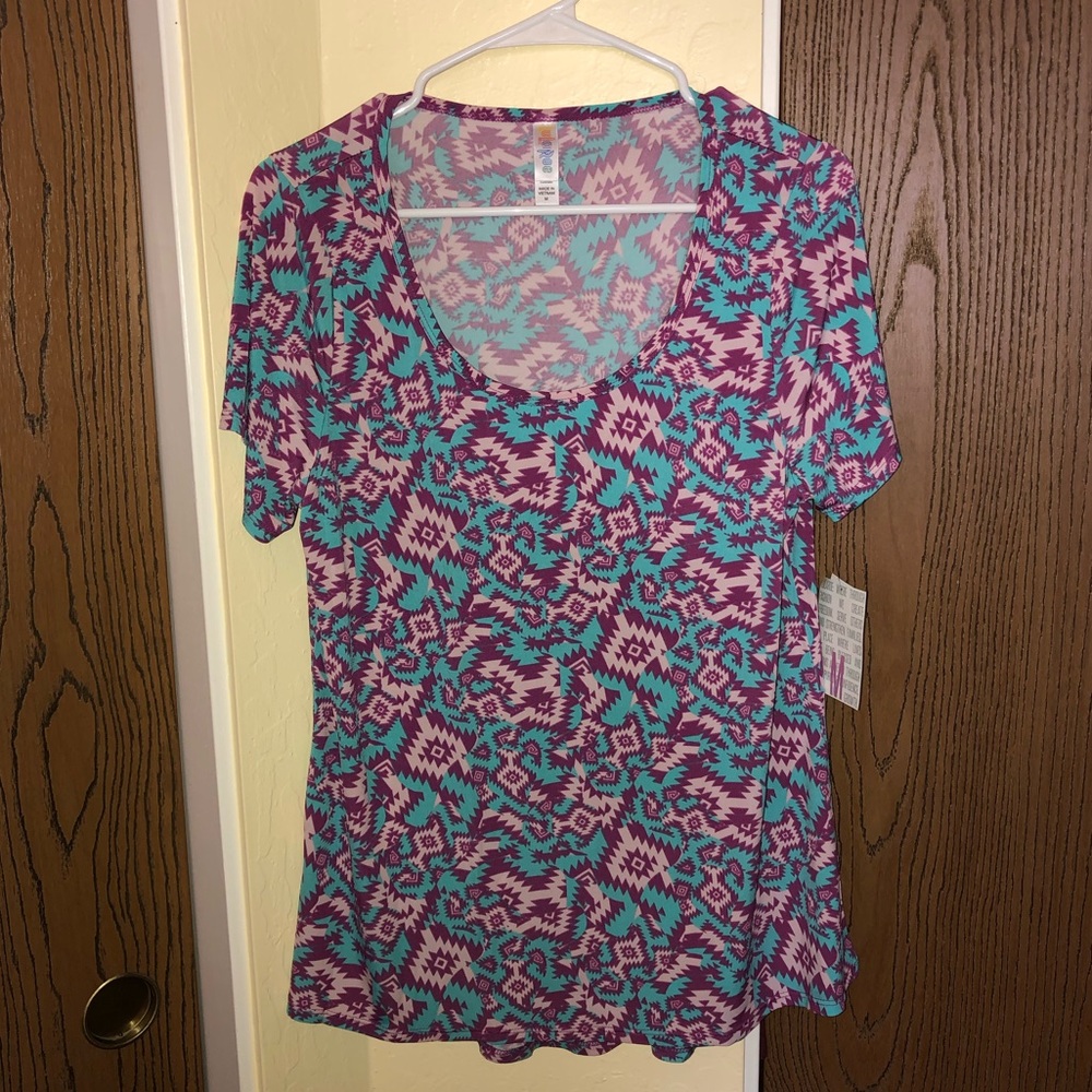 🇺🇸Lularoe • Classic T • NWT•
